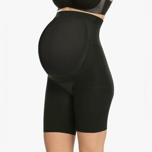 SPANXshape Mama Mid-Thigh Short Comfortable Tummy Control Shapewear